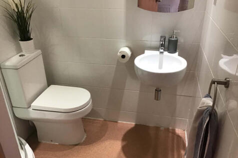 ensuite bathroo