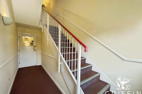 9861a2e7communal20hallway
