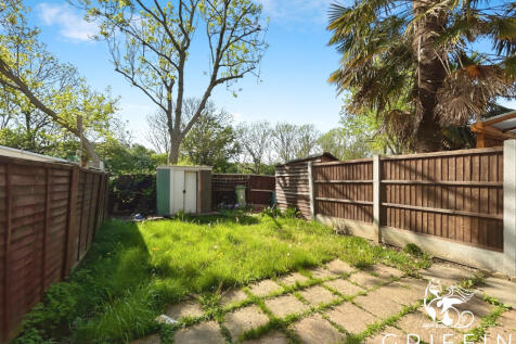 77127784garden1