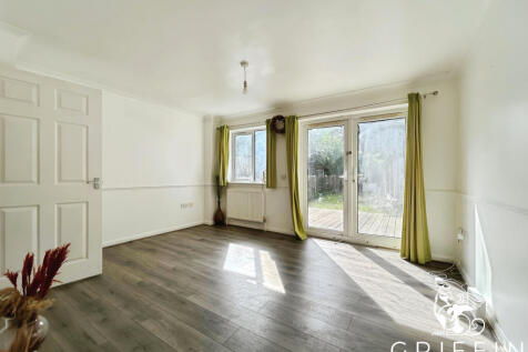 42694ef1living20room