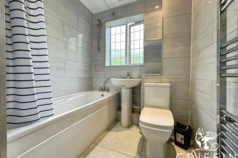 33674a45bathroom