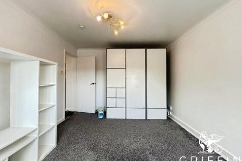 e59383eebedroom2202