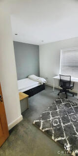 4bf67308bedroom1