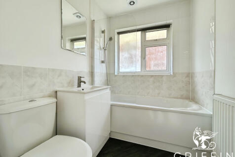 fee502c3bathroom