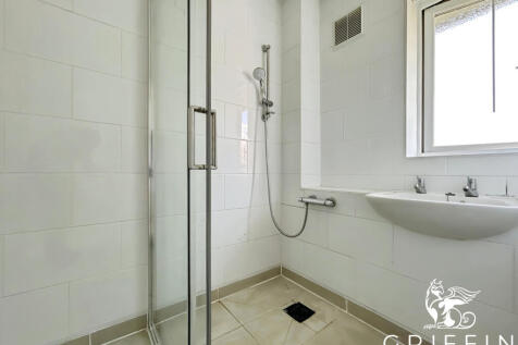 cecdf538bathroom