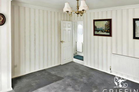 9ac6f370bedroom2