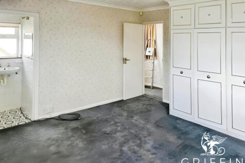 e3cc3500bedroom1