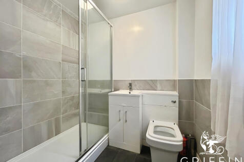 91bbf912bathroom