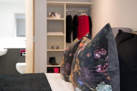 Bedrooms (1)