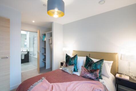 Bedrooms (4)