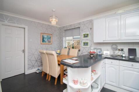 1 Eleanora Gardens