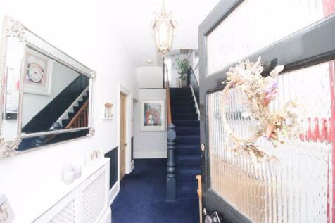 11 Albany Road