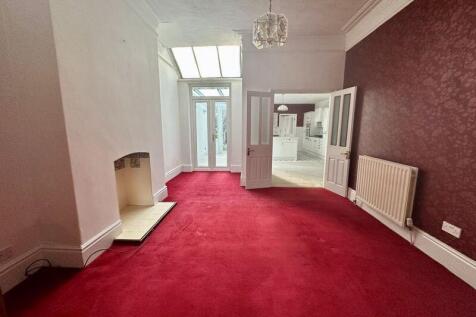 7 Queens Terrace