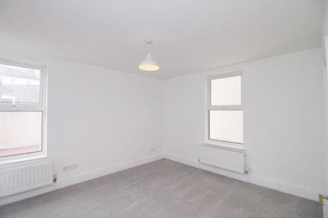 Apartment 2, 7 Clarence Terrace