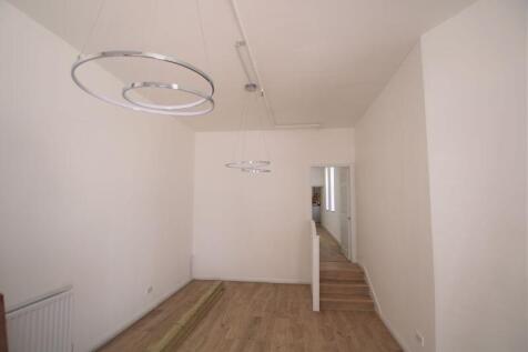 27A High Street