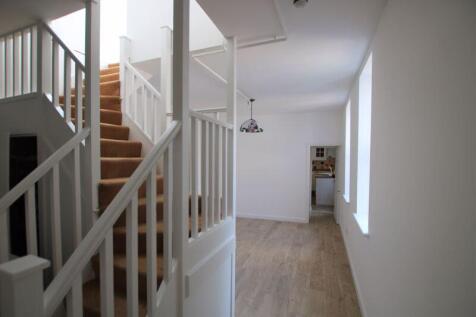 27A High Street