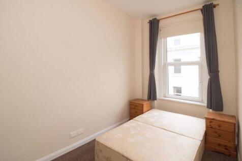 Flat 2, 24 Castle Street