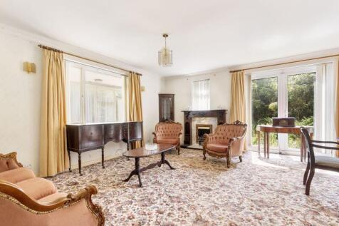1 Ballure Grove