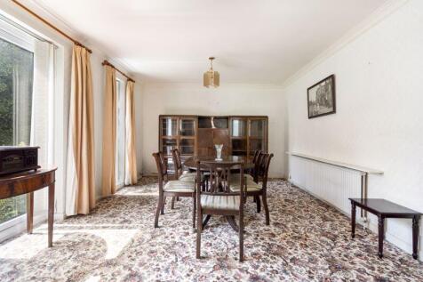1 Ballure Grove