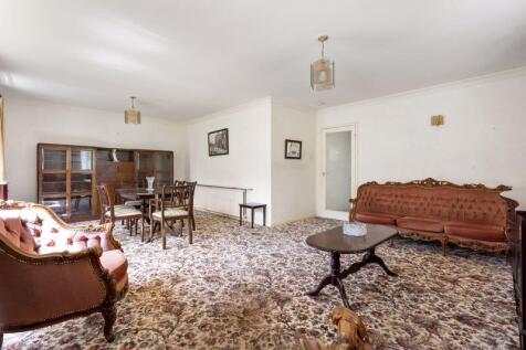 1 Ballure Grove