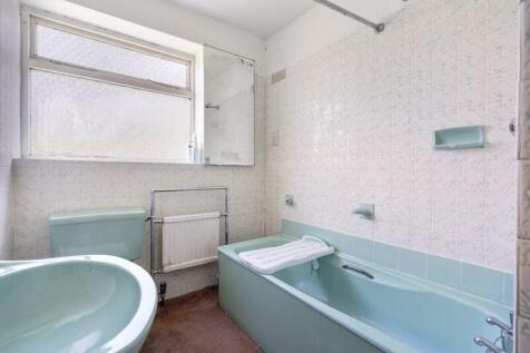 1 Ballure Grove