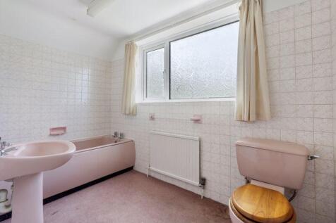1 Ballure Grove