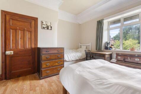 10 Ballanard Road