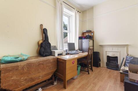 10 Ballanard Road