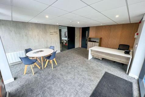 1c Balderton Court, Balthane