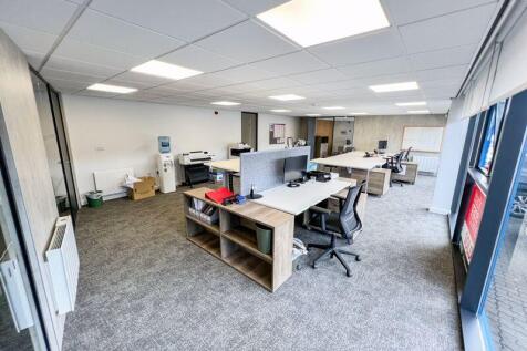 1c Balderton Court, Balthane