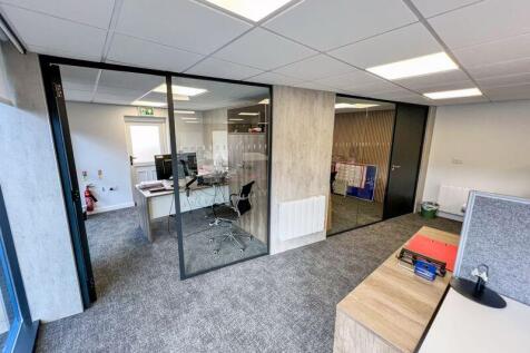 1c Balderton Court, Balthane