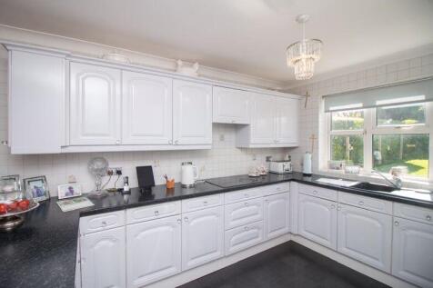 1 Eleanora Gardens