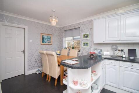 1 Eleanora Gardens