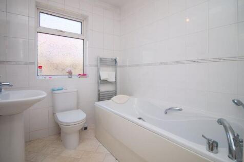 1 Eleanora Gardens