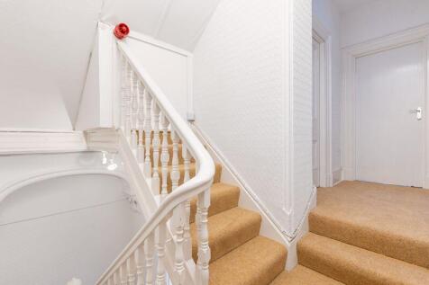 Flat 2, 30 Hawarden Avenue
