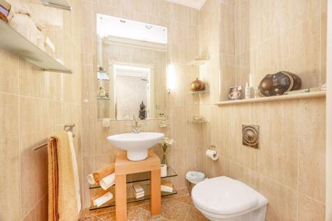 34 Majestic Apartments