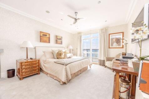 34 Majestic Apartments