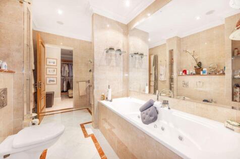 34 Majestic Apartments