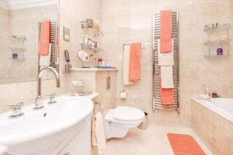 34 Majestic Apartments