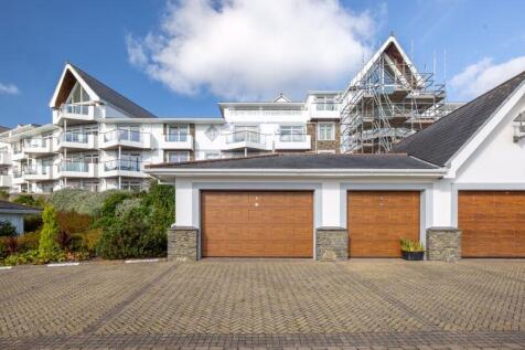 34 Majestic Apartments