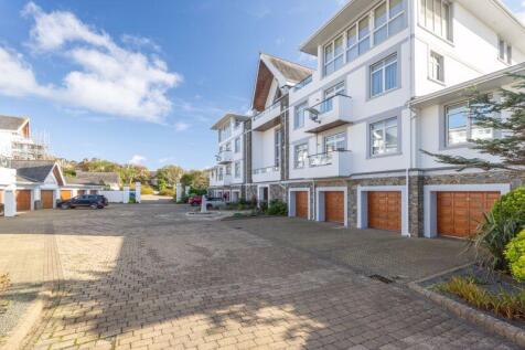 34 Majestic Apartments