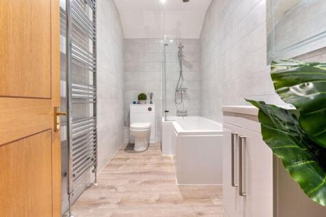 Flat 6 Palm Court