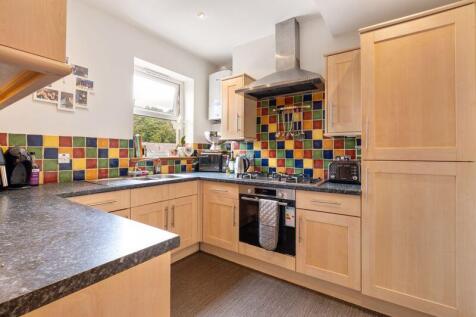 Flat 6 Palm Court