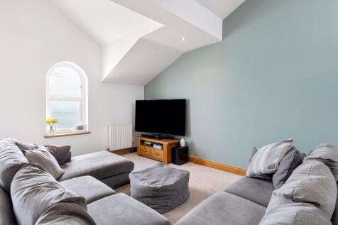 Flat 6 Palm Court