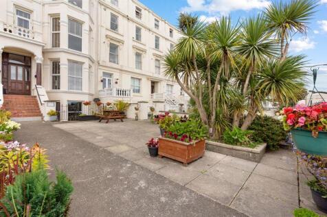 Flat 6 Palm Court