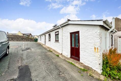 1 Queens Road, Port St Mary
