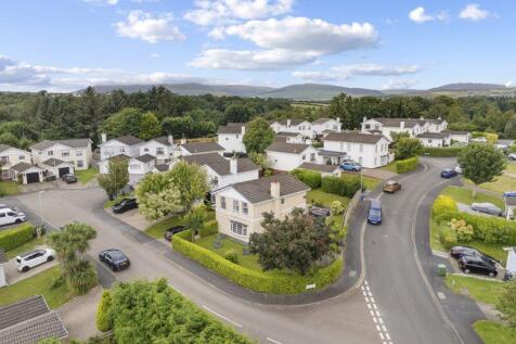 10 Larch Hill