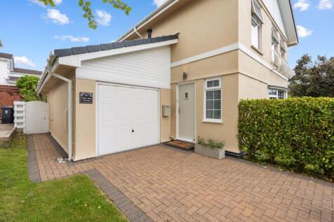 10 Larch Hill