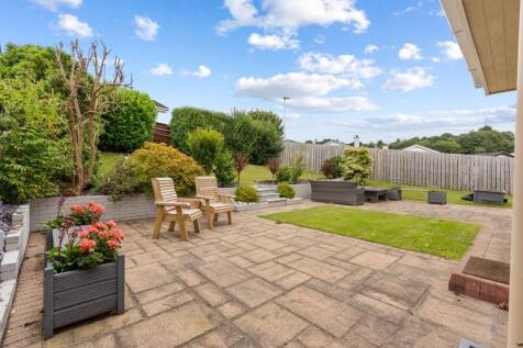 10 Larch Hill