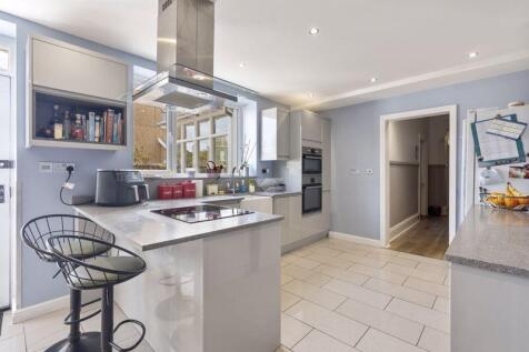 40 Selborne Drive